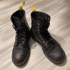 Doc martens men’s 5 / women’s 6.5